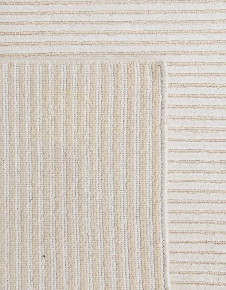 Detail image of 5' 9 x 8'  Hand Knotted Darya Wool Rug