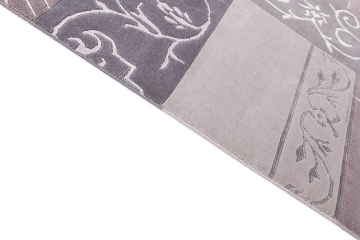 Detail image of 5' 7 x 8' Hand Knotted Darya Wool Rug