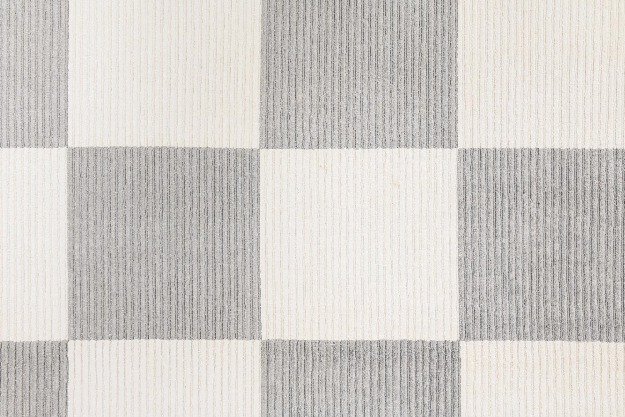 5' 6 x 7' 9 Hand Knotted Darya Wool Rug