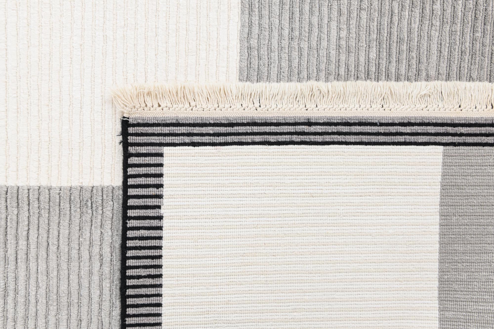 5' 6 x 7' 9 Hand Knotted Darya Wool Rug