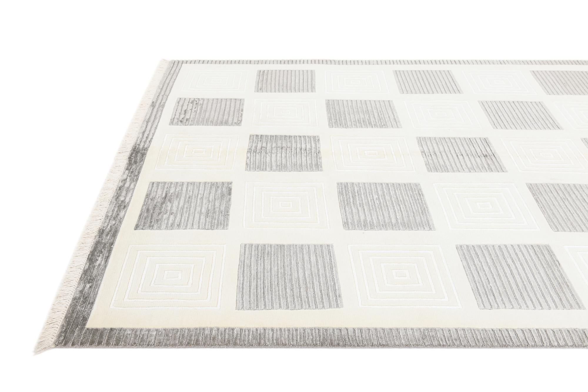 5' 7 x 7' 11 Hand Knotted Darya Wool Rug