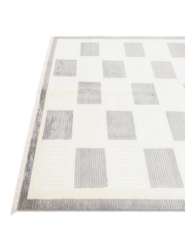 Detail image of 5' 7 x 7' 11 Hand Knotted Darya Wool Rug