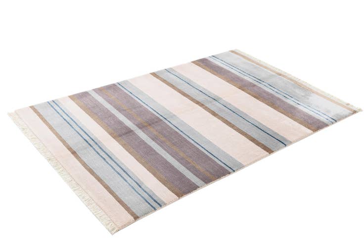 Detail image of 3' 11 x 5' 11 Hand Knotted Darya Wool Rug
