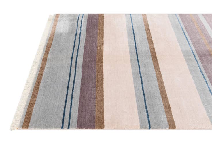 Detail image of 3' 11 x 5' 11 Hand Knotted Darya Wool Rug