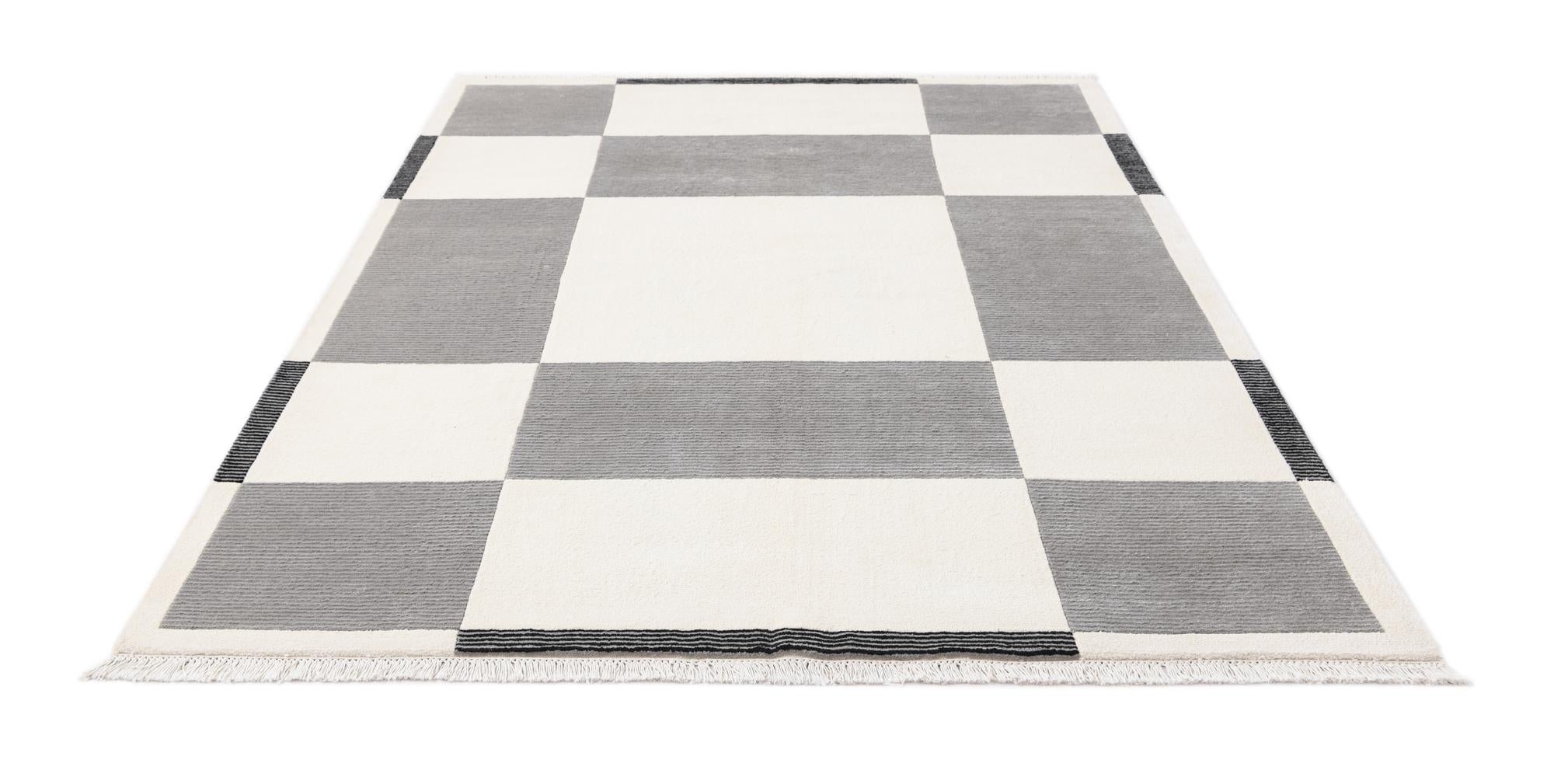 5' 7 x 8' Hand Knotted Darya Wool Rug