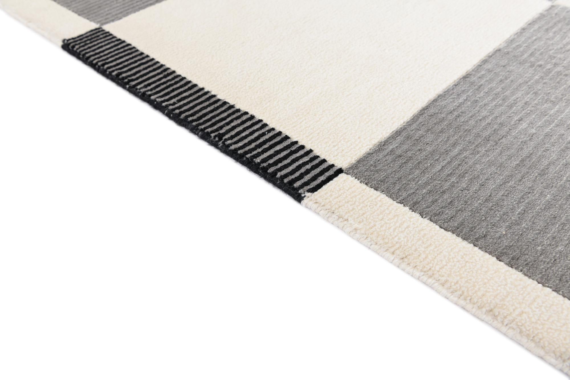 5' 7 x 8' Hand Knotted Darya Wool Rug