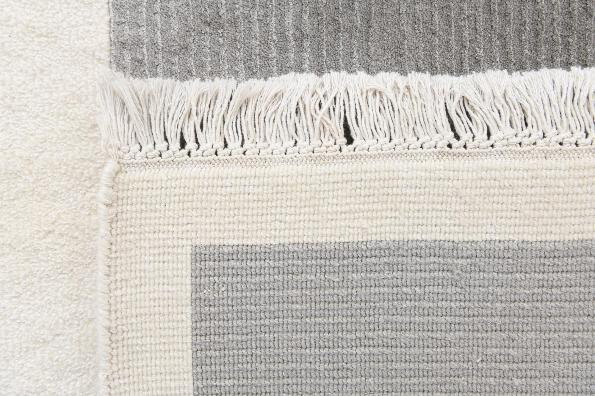 5' 7 x 8' Hand Knotted Darya Wool Rug