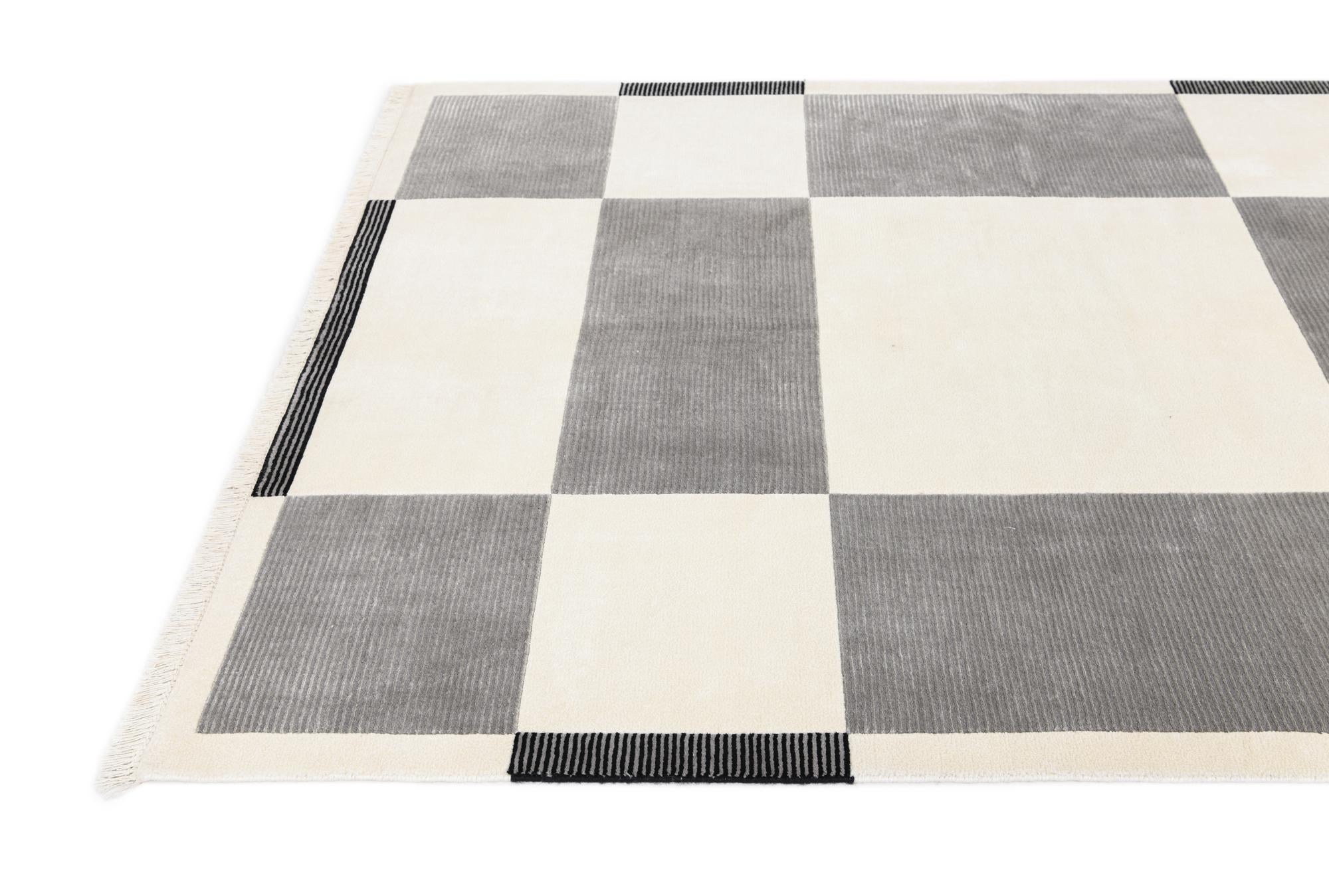 5' 5 x 7' 10 Hand Knotted Darya Wool Rug