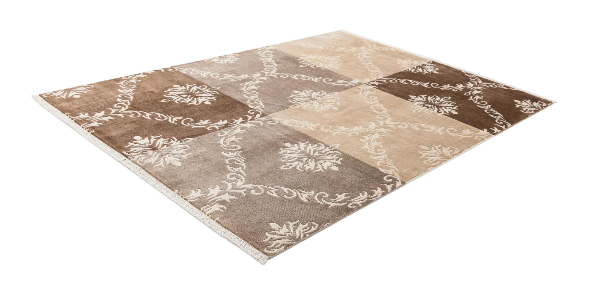 5' 7 x 8' 1 Hand Knotted Darya Wool Rug