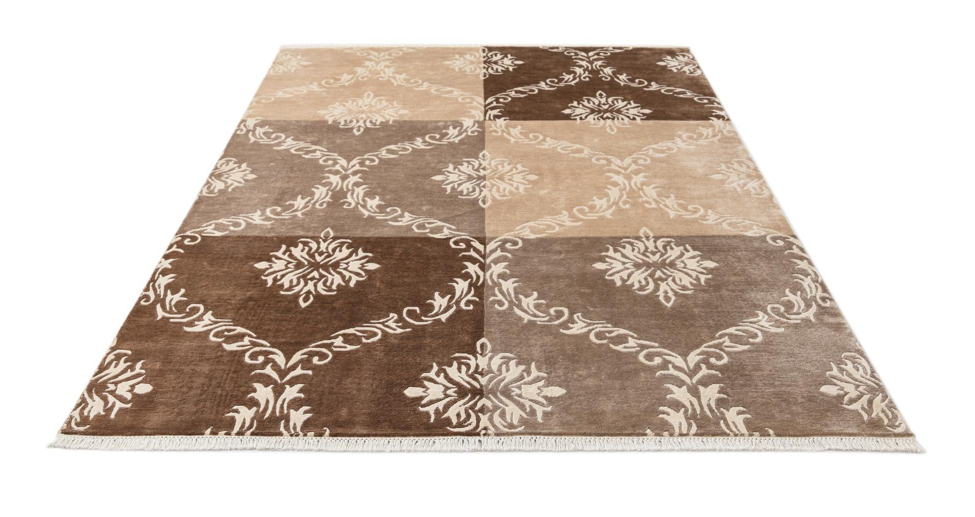 5' 7 x 8' 1 Hand Knotted Darya Wool Rug