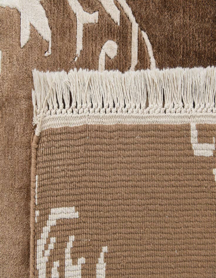Detail image of 5' 7 x 8' 1  Hand Knotted Darya Wool Rug