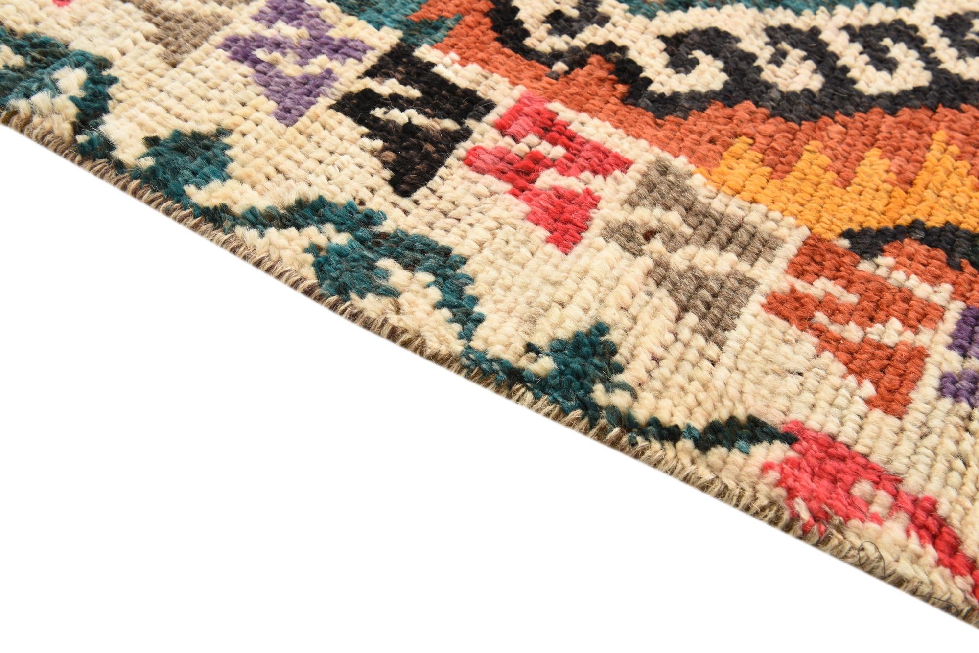 5' x 7' Hand Knotted Darya Wool Rug