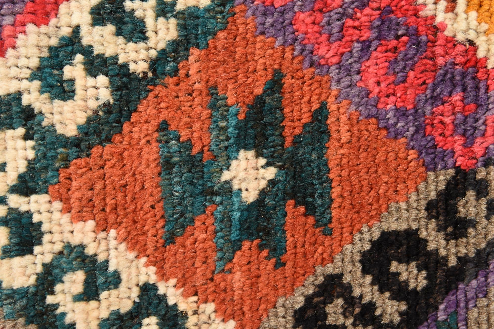 5' x 7' Hand Knotted Darya Wool Rug