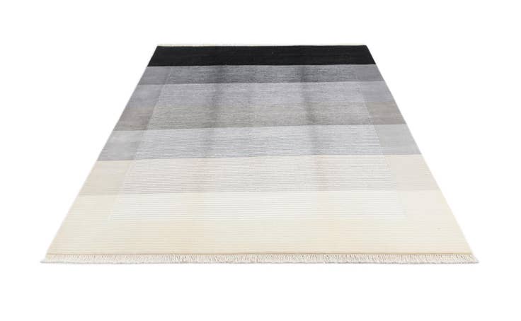 Detail image of 5' 6 x 7' 9 Hand Knotted Darya Wool Rug