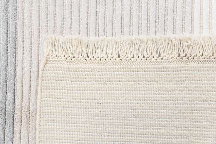 5' 6 x 7' 9 Hand Knotted Darya Wool Rug