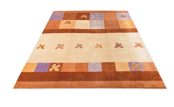 Detail image of 5' 8 x 7' 10 Hand Knotted Darya Rug
