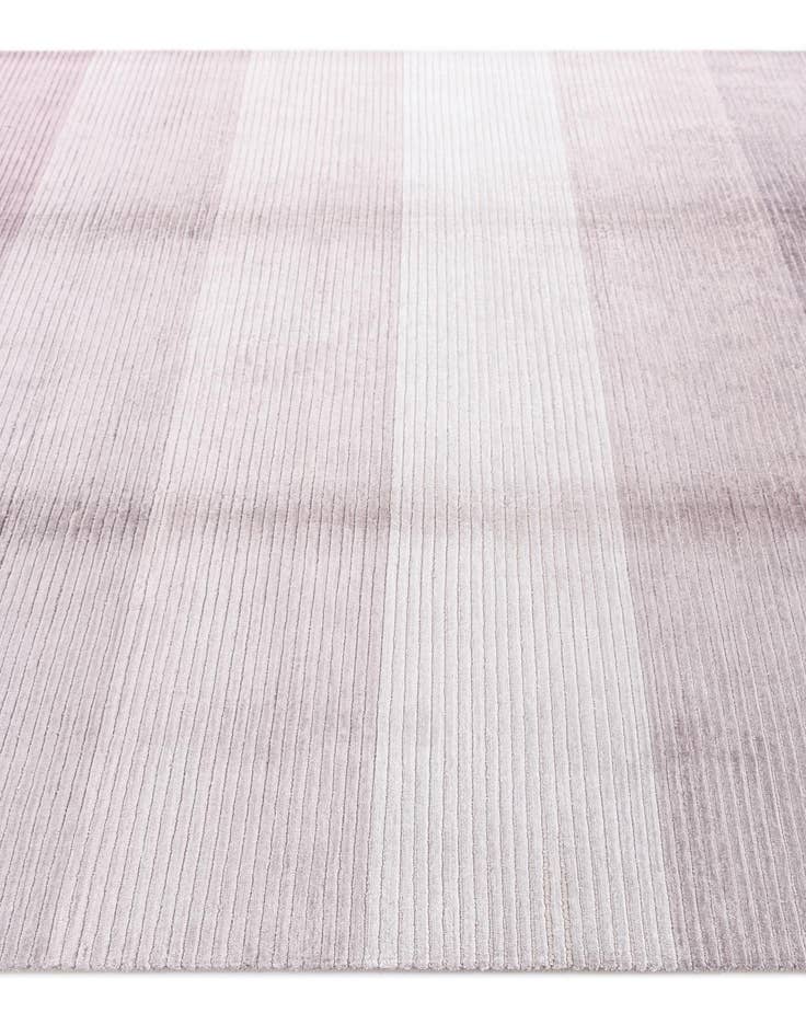 Detail image of 6' 7 x 10'  Hand Knotted Darya Wool Rug