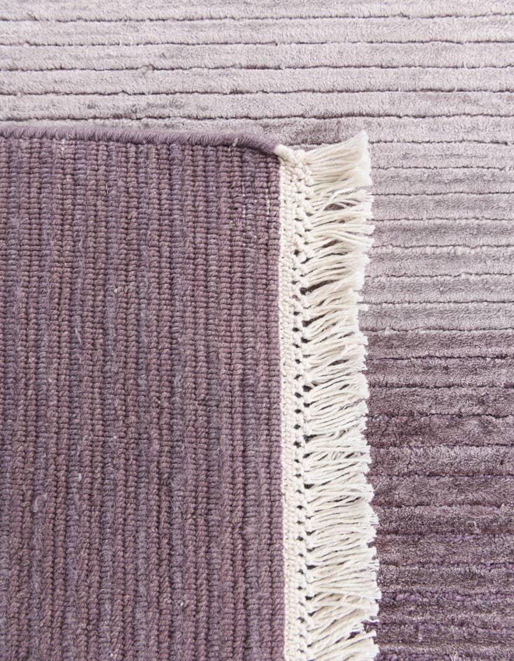 Detail image of 6' 7 x 10'  Hand Knotted Darya Wool Rug