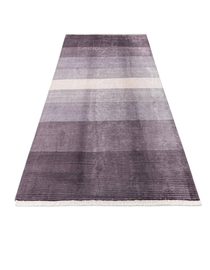 Detail image of 6' 6 x 9' 11  Hand Knotted Darya Wool Rug