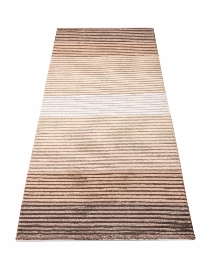 Detail image of 2' 6 x 5' 1  Hand Knotted Darya Wool Rug