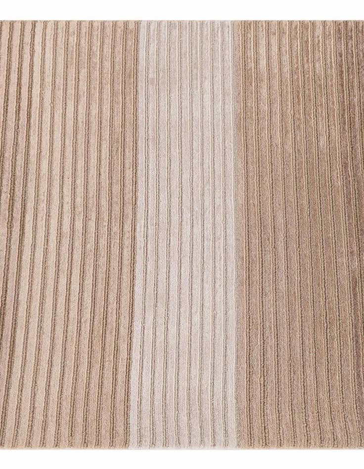 Detail image of 2' 6 x 5' 1  Hand Knotted Darya Wool Rug