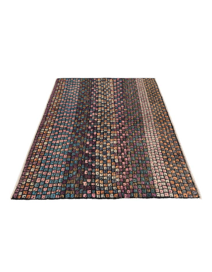 Detail image of 4' 1 x 5' 5 Hand Knotted Darya Wool Rug