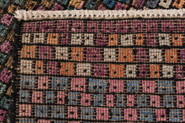 4' 1 x 5' 5 Hand Knotted Darya Wool Rug