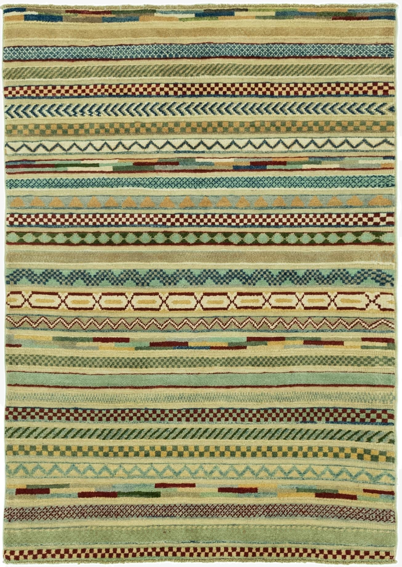 3' 4 x 4' 11  Hand Knotted Darya Rug
