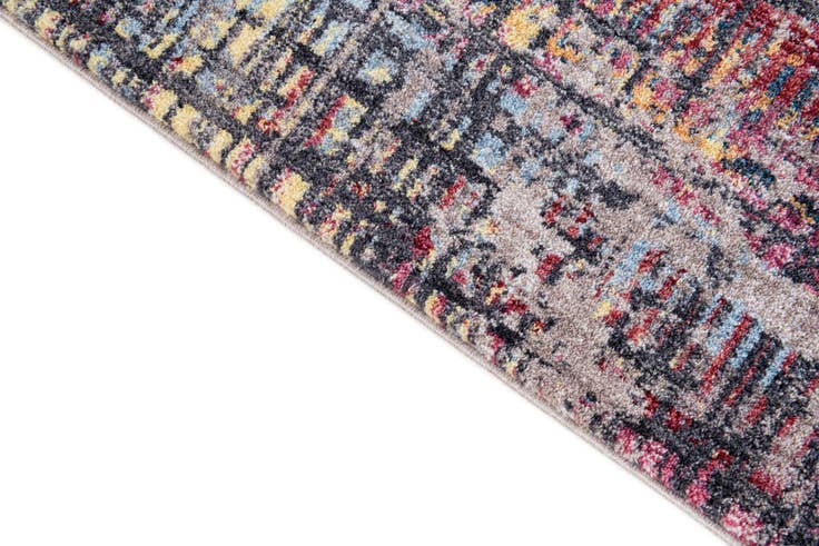 Detail image of 5' 3 x 7' 7 Deepa Rug