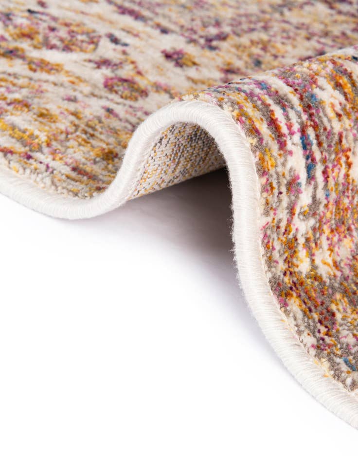 Detail image of 10' x 13' 8 Deepa Rug