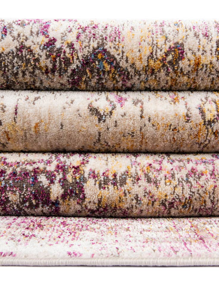 Detail image of 7' 10 x 9' 8 Deepa Rug