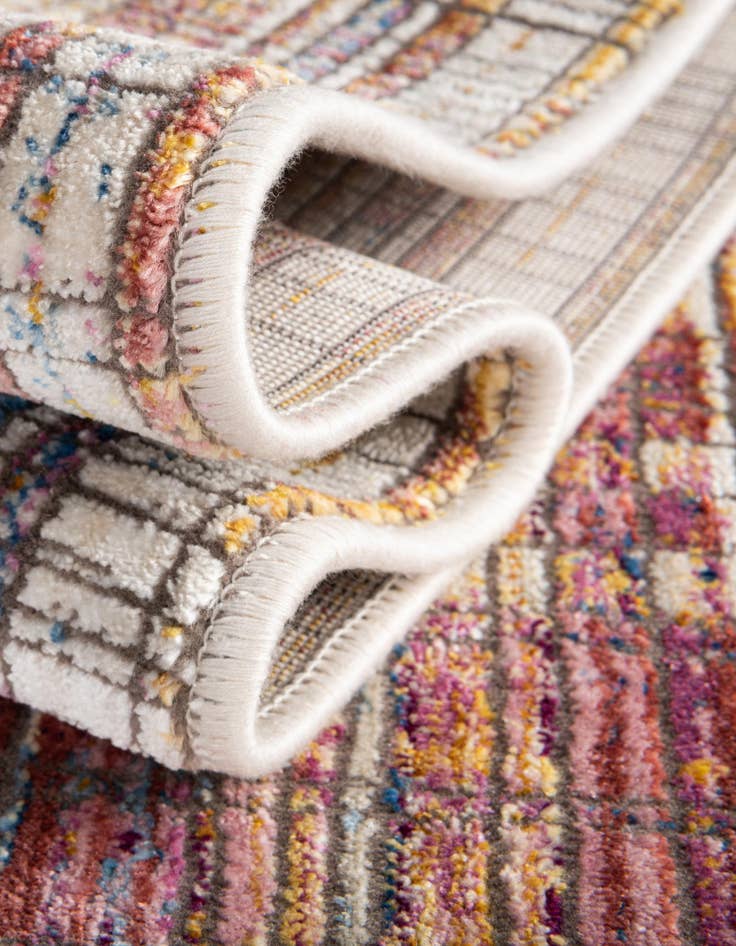 Detail image of 7' 10 x 9' 8 Deepa Rug