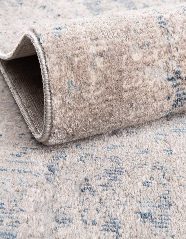 Detail image of 3' x 5' Deepa Rug