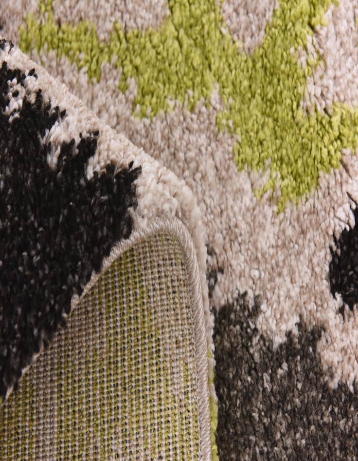 Detail image of 157cm x 230cm Damask Rug