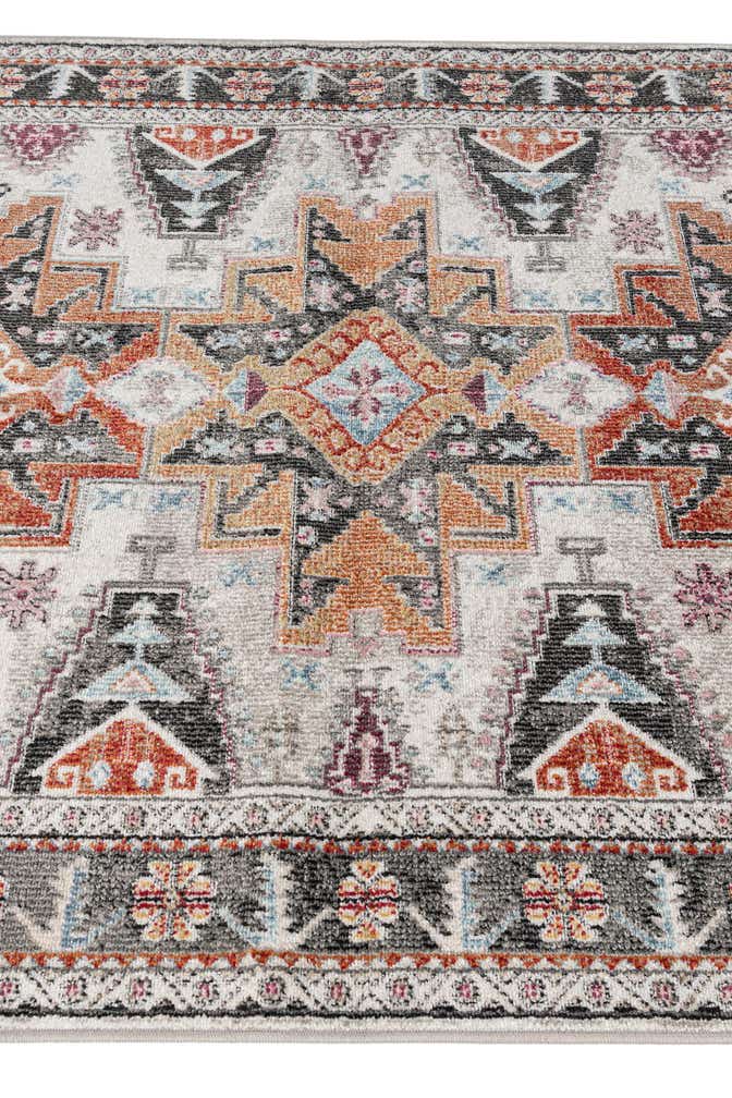 5' 3 x 7' 9 Eden Rug