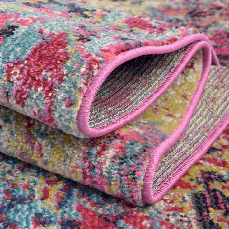 Detail image of 5' x 8' Washable El Paso Rug