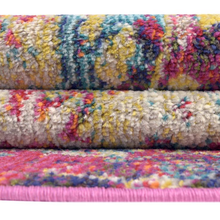 Detail image of 5' x 8' Washable El Paso Rug