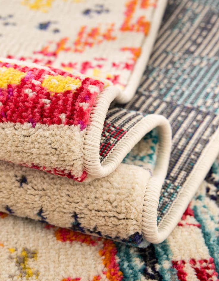 Detail image of 5' x 8' Washable El Paso Rug