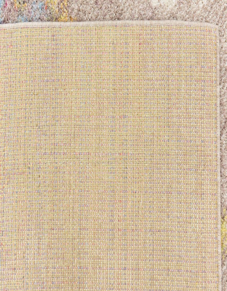 Detail image of 5' 3 x 7' 6 Empera Rug