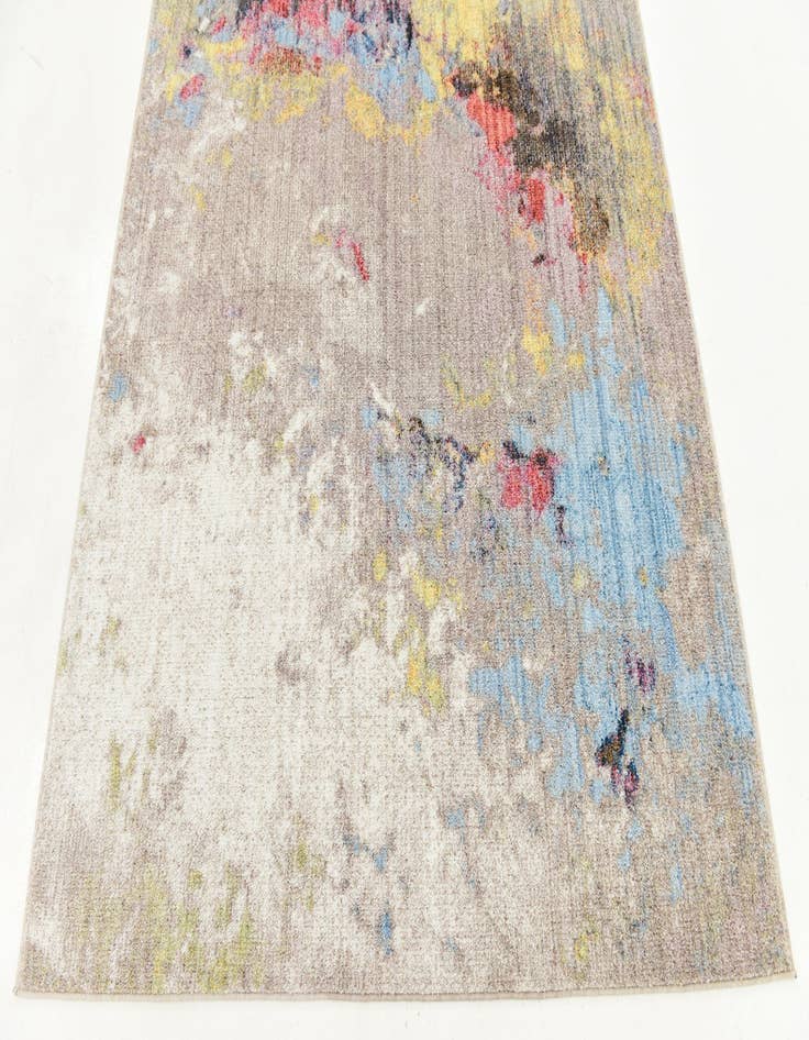 Detail image of 5' 3 x 7' 6 Empera Rug