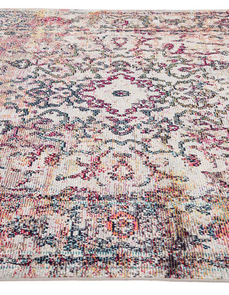 Detail image of 5' 4 x 7' 4 Fleur Rug
