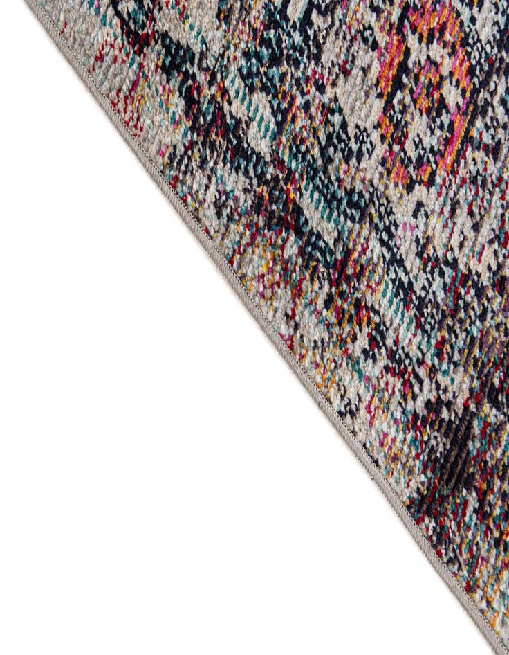 Detail image of 5' 4 x 7' 4 Fleur Rug