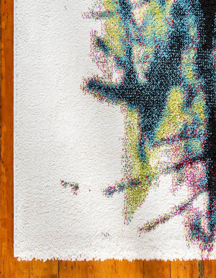 Detail image of 2' 7 x 5' Florence Rug