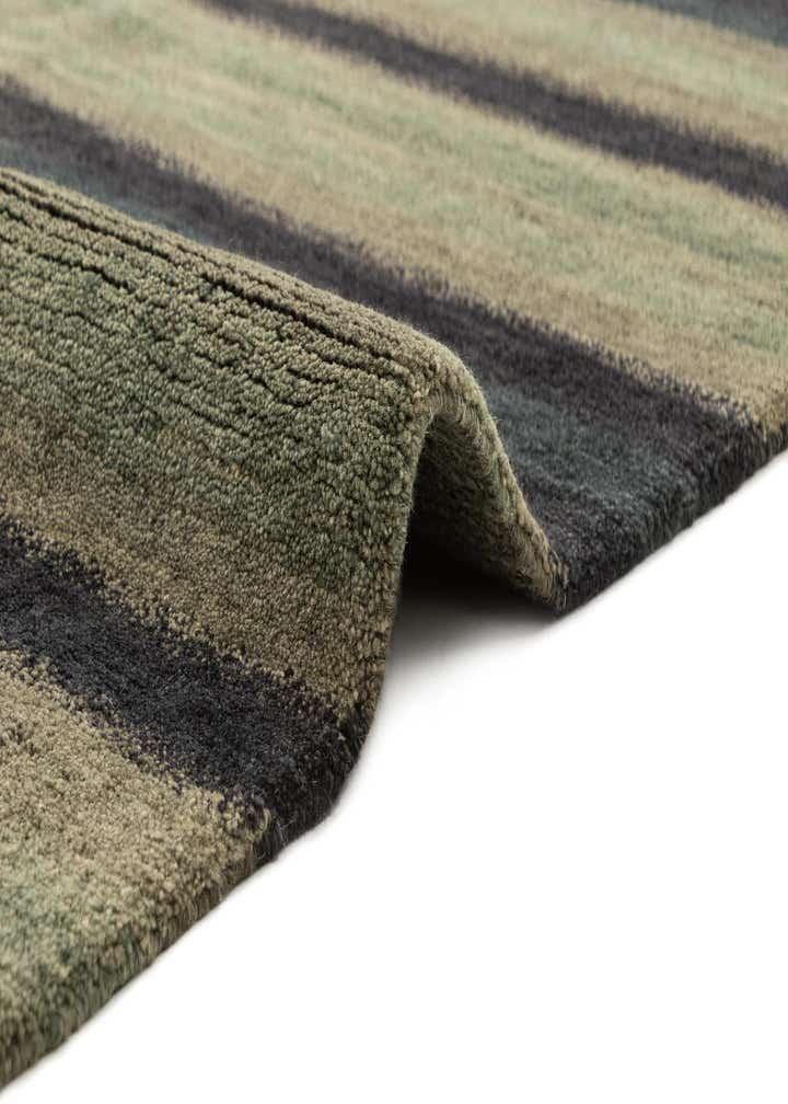 4' 9 x 7' Hand Knotted Gabbeh Wool Rug