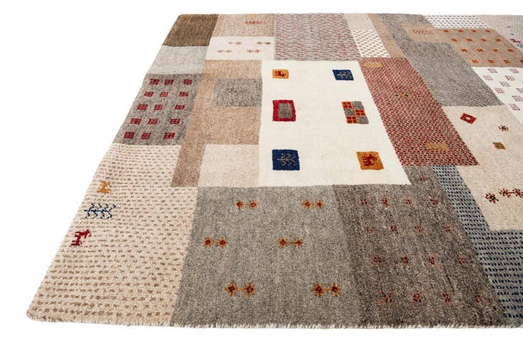 Detail image of 5' x 7' Hand Knotted Gabbeh Wool Rug