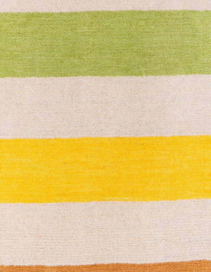 Detail image of 5' 2 x 8'  Hand Knotted Gabbeh Wool Rug