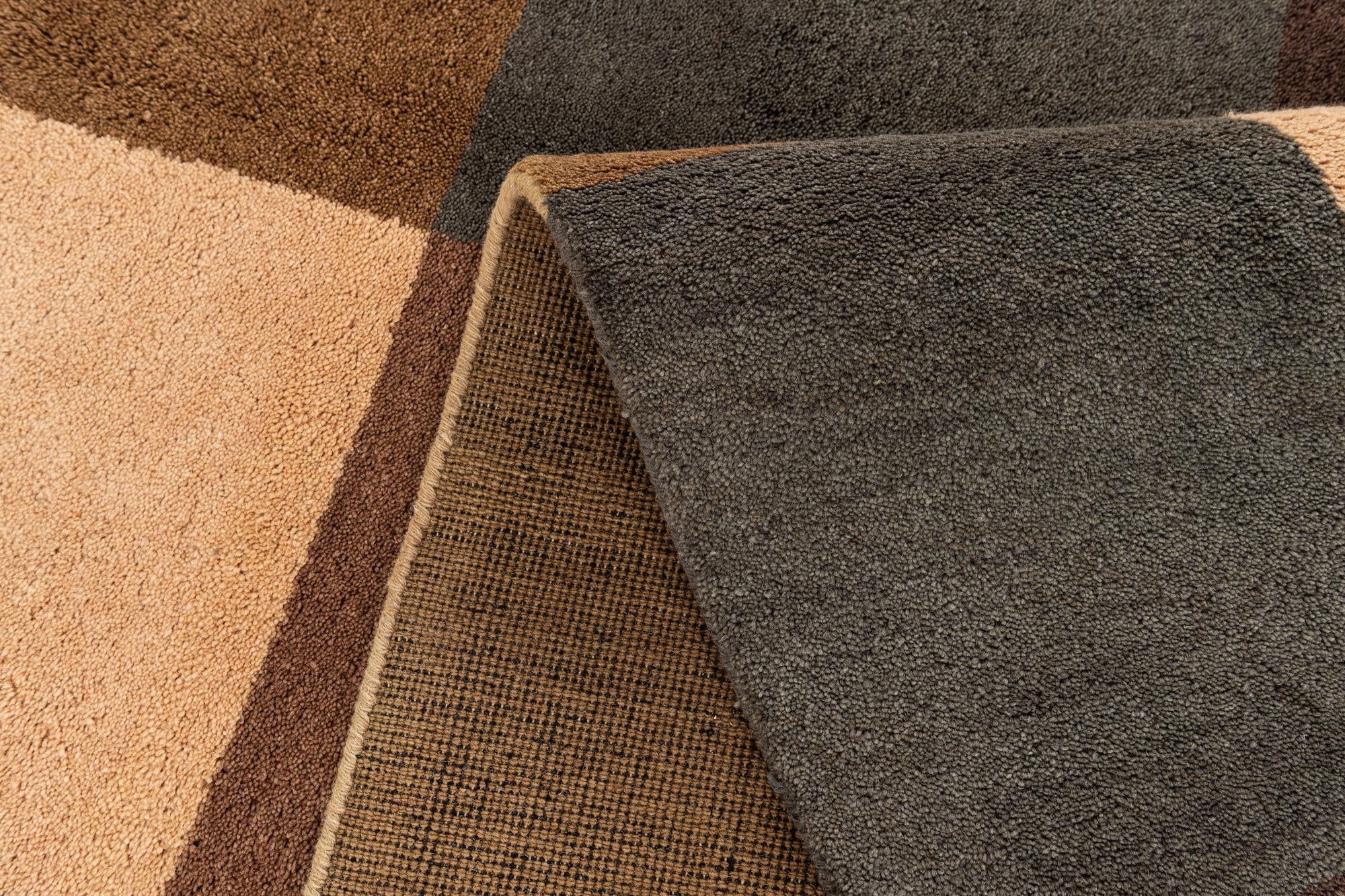 5' 6 x 7' 11 Hand Knotted Gabbeh Wool Rug