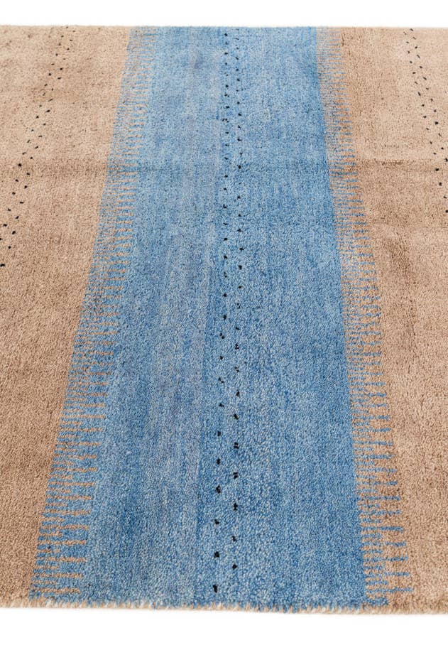 Detail image of 4' 6 x 6' 8 Hand Knotted Gabbeh Wool Rug