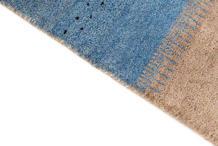 Detail image of 4' 6 x 6' 8 Hand Knotted Gabbeh Wool Rug