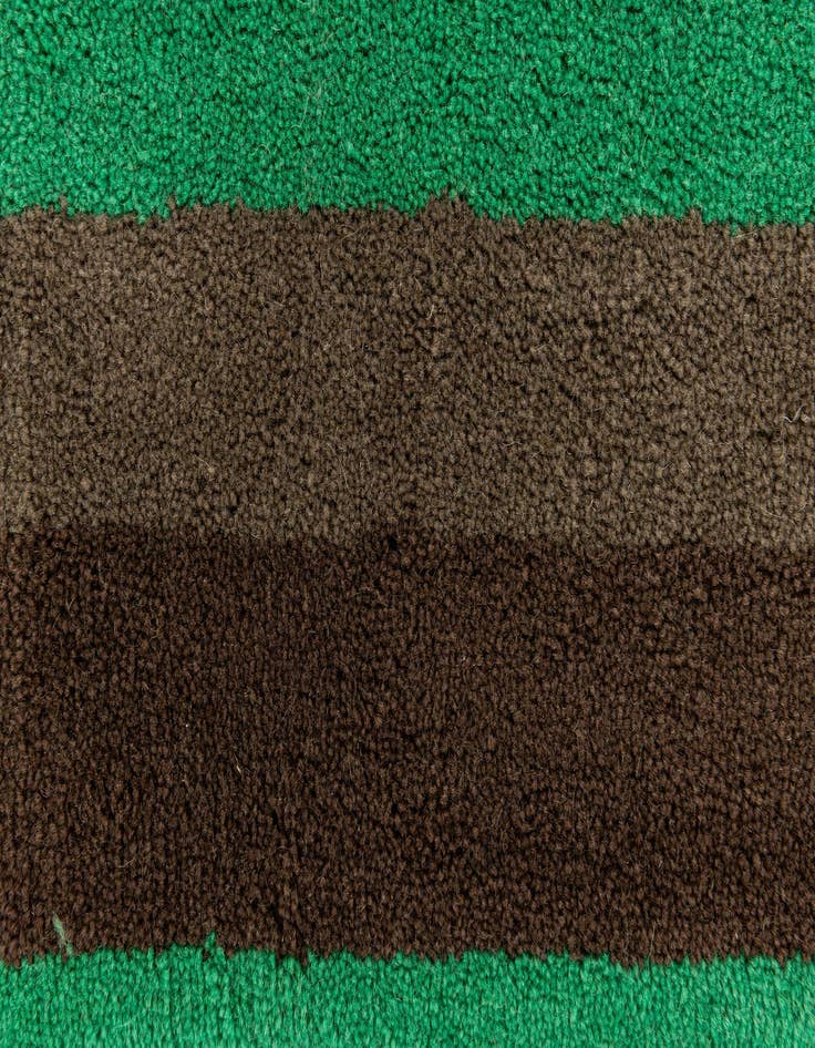 Detail image of 5' 7 x 7' 9  Hand Knotted Gabbeh Wool Rug